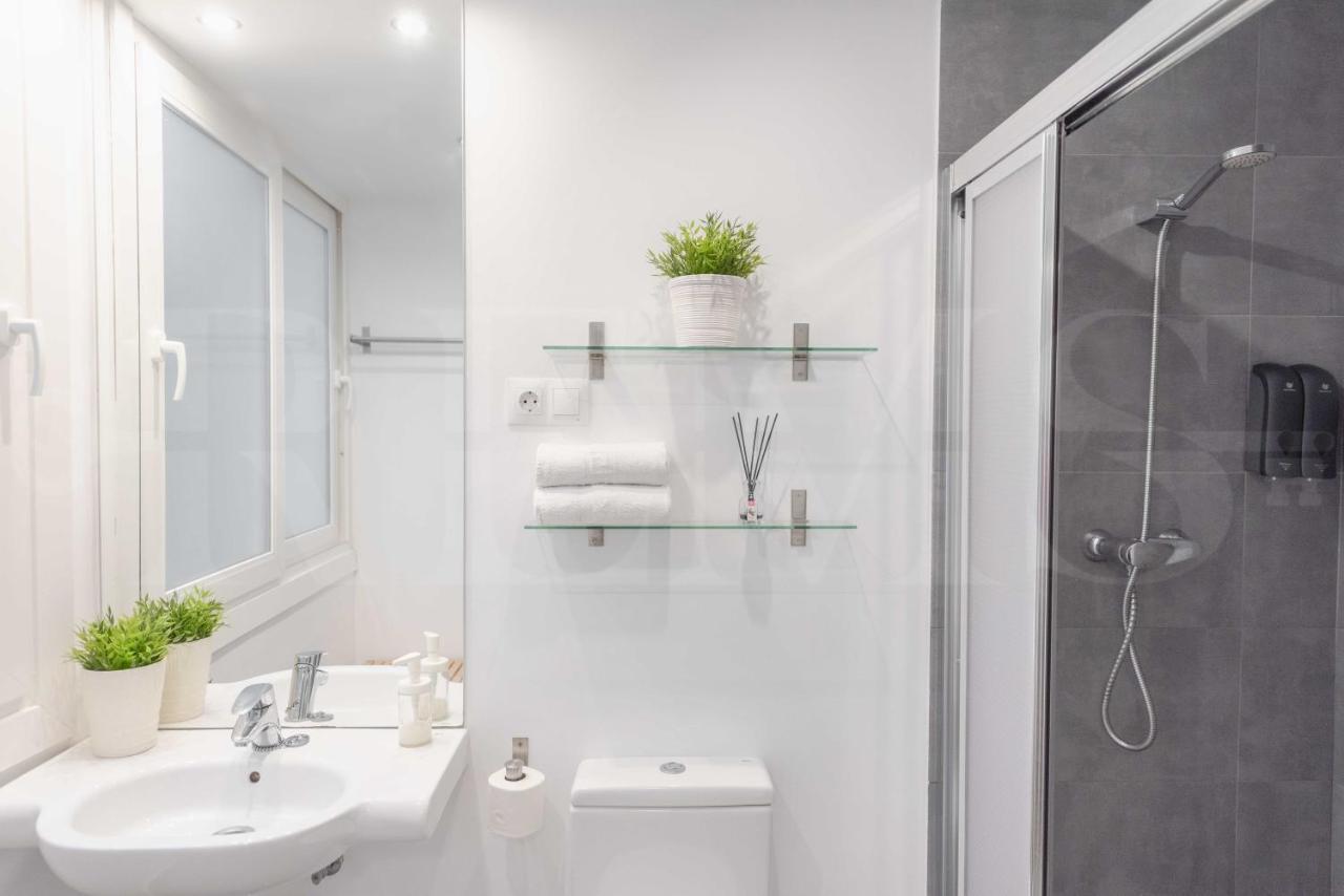 Cosy Flat With Private Balcony - Historic Center By Rems Appartement Málaga Buitenkant foto