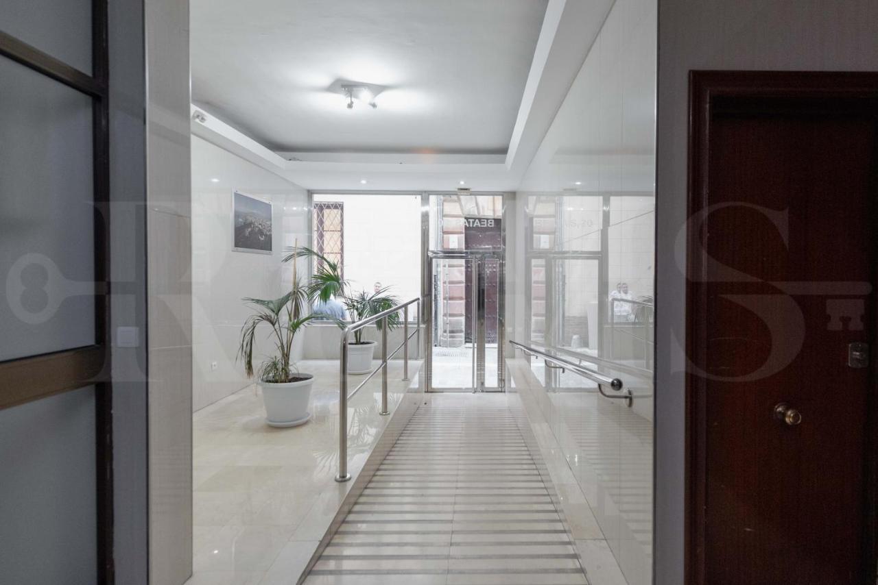 Cosy Flat With Private Balcony - Historic Center By Rems Appartement Málaga Buitenkant foto