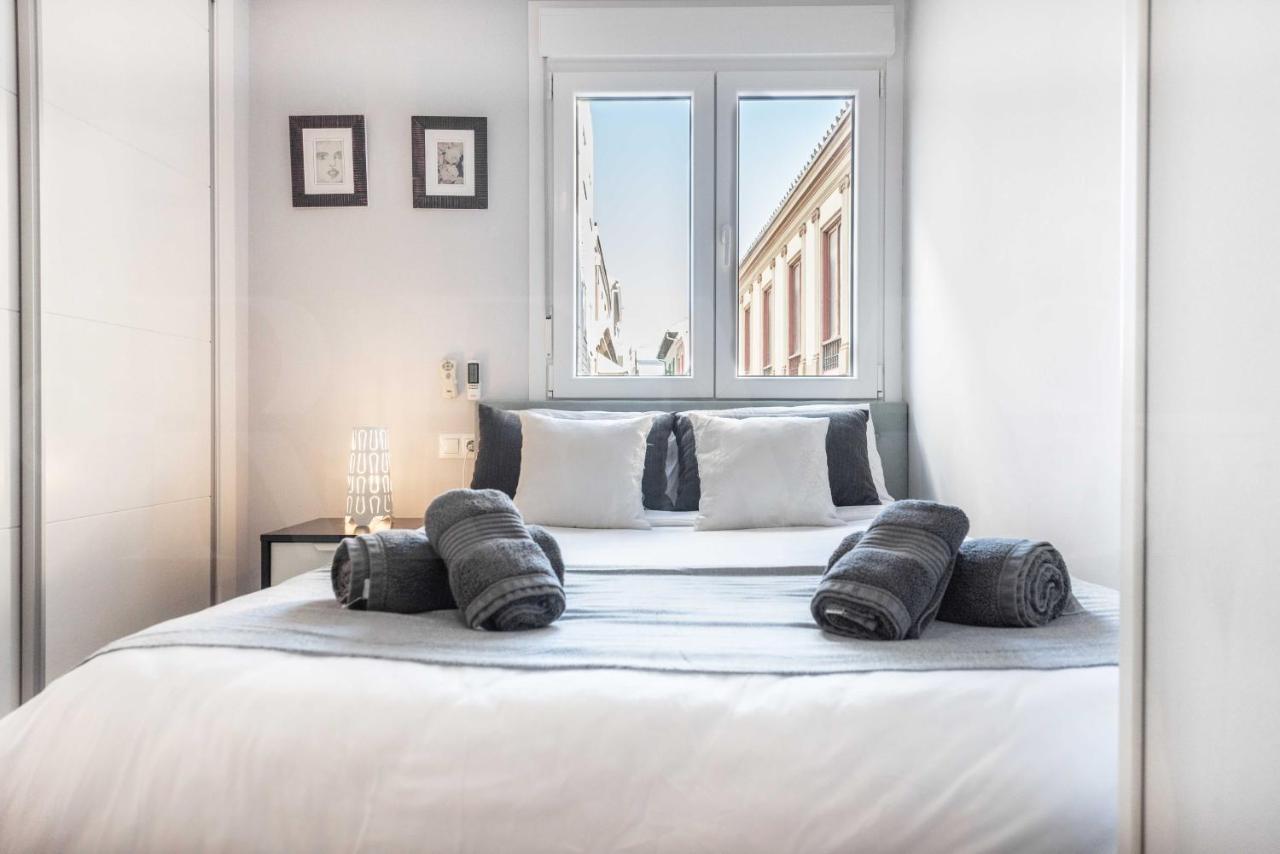 Cosy Flat With Private Balcony - Historic Center By Rems Appartement Málaga Buitenkant foto
