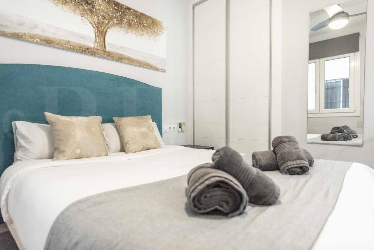 Cosy Flat With Private Balcony - Historic Center By Rems Appartement Málaga Buitenkant foto