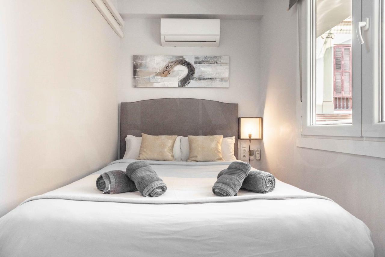 Cosy Flat With Private Balcony - Historic Center By Rems Appartement Málaga Buitenkant foto